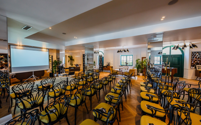 Hotel Brown Beach House & Spa