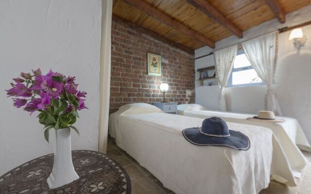 Moy Otel