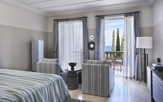 Anassa Hotel
