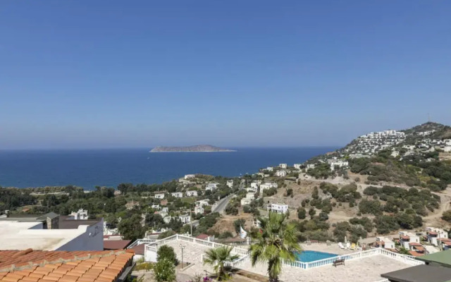 Amazing Duplex House With Sea View in Bodrum
