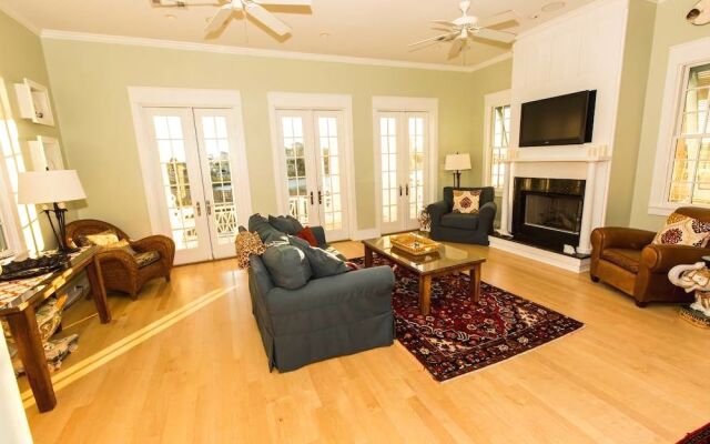 Bella Luna by RedAwning