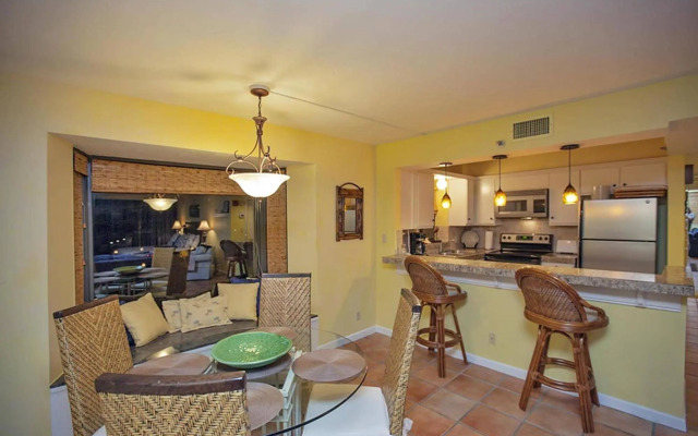 Beachside Towers at Sandestin by Panhandle Getaways