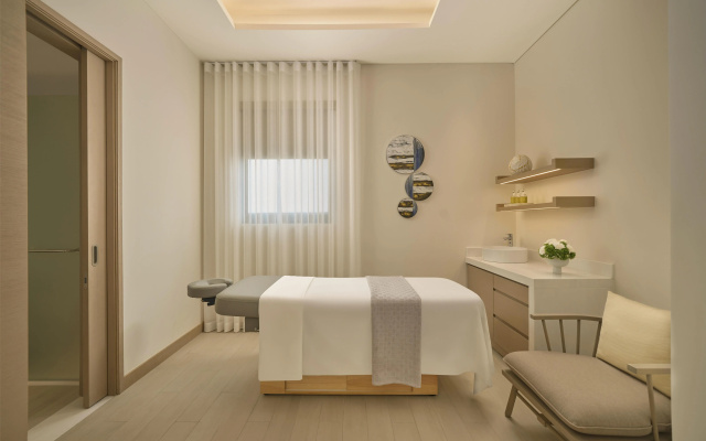 Hyatt Regency Nha Trang – Guest Rooms – Nha Trang