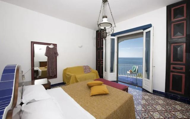 Villa Bijoux - Luxury Villa Sea View