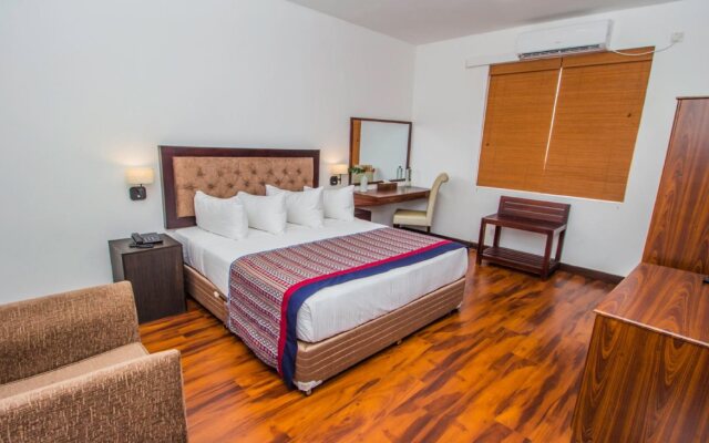 Pearl Royal Hotel
