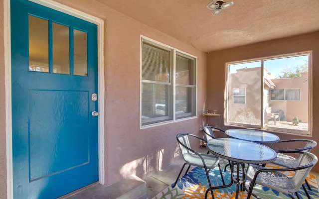Silver Hill Apartment Near UNM Campus!