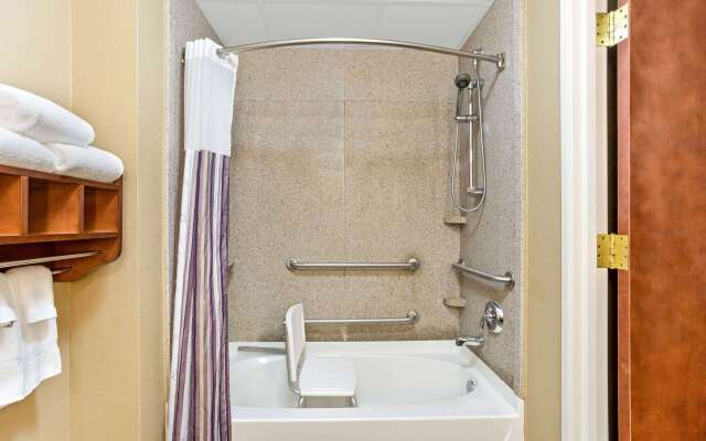 La Quinta Inn & Suites by Wyndham Boone University