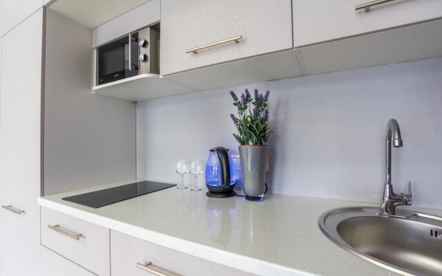 KievApts Sofievskaya 18
