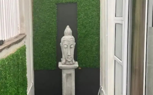 A Stunning Studio Zen