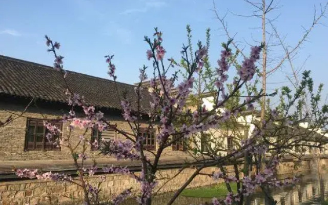 Wuzhen Flower House
