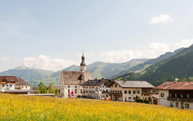 Charming Holiday Home in Maurach am Achensee
