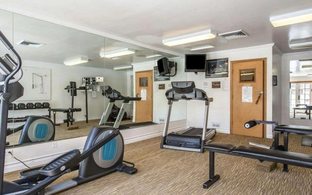 Clarion Inn Near China Lake Naval Station