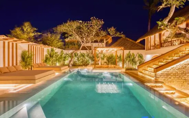 Villa Atlanta - Luxury 7BDR, Prime Location – Pool – Kuta