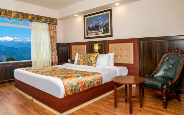 Summit Oakden Resort Mall Road