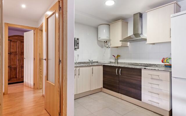 Contemporary Apartment in Gudar With Fireplace