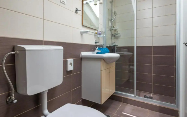 Apartments Sandra Solitudo III