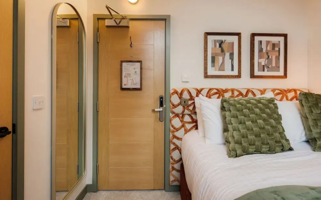 Tower Bridge Road Your Apartment
