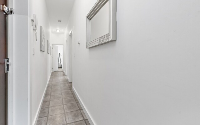 West Ealing SVD Apt. - 2 Bedroom 2 Bath