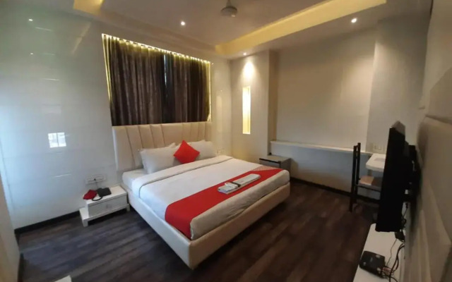 Hotel Lotus Residency