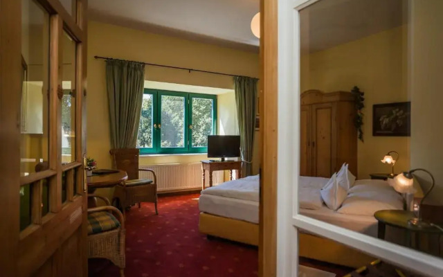Gutshaus Solzow - Natur und Gastlichkeit in Mecklenburg