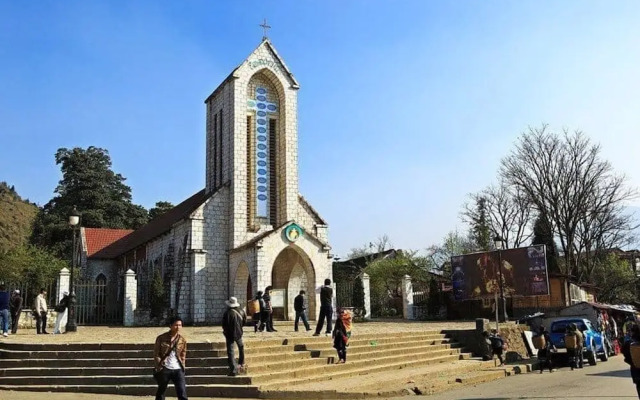 Central Sapa March Hotel