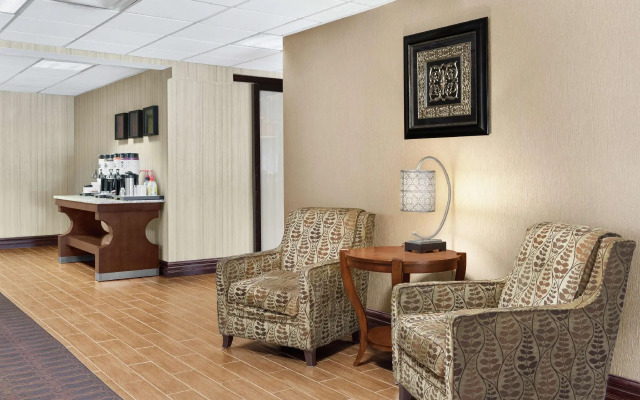 Hampton Inn Commerce