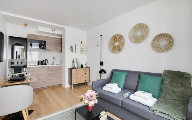 Peaceful Studio -2p- Moulin Rouge