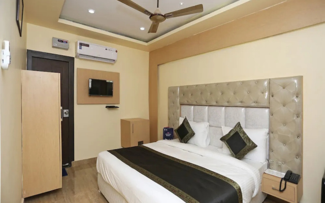 OYO 15530 Hotel G S Residency