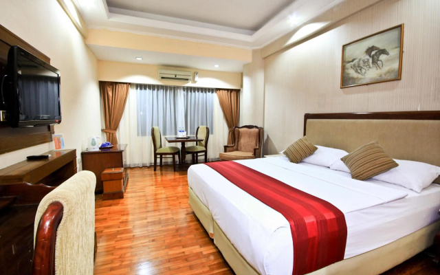 Grand Menteng Hotel