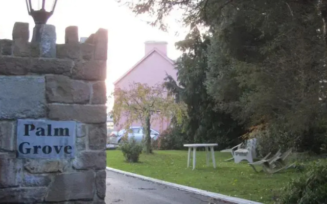Palmgrove Farmhouse