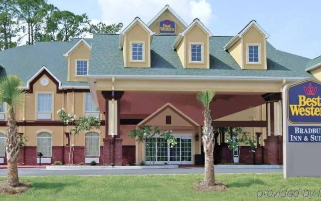 Best Western Plus Bradbury Inn & Suites
