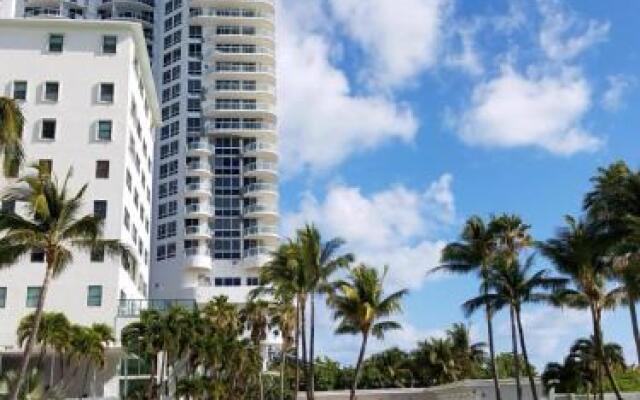 Miami Beach Suncoast Apartment III