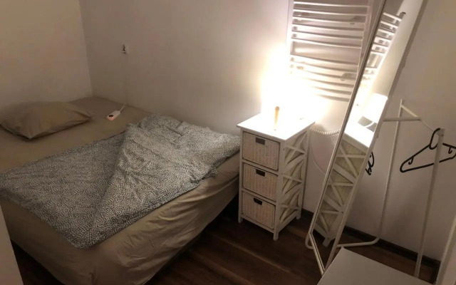 Bed4U Grandma's House Late Check in