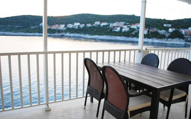 Apartments by the sea Zavalatica, Korcula - 182