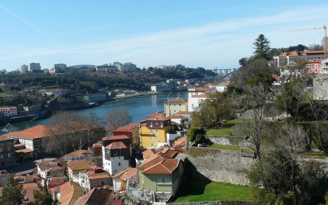 Porto Downtown Taipas