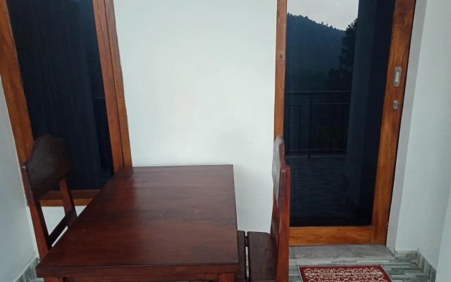 Adila Warung And Homestay