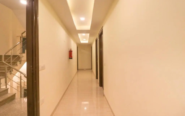 Flagship Near Artemis Hospital Near Bestech Central Square Mall
