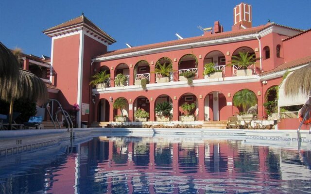Hotel Los Arcos