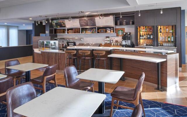 Courtyard by Marriott Chicago Lincolnshire