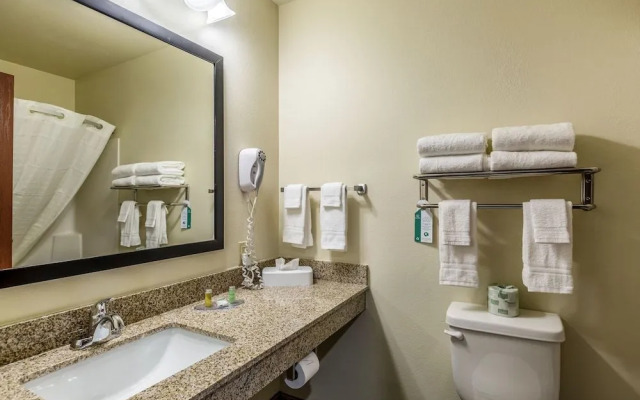 Cobblestone Inn & Suites - Merrill