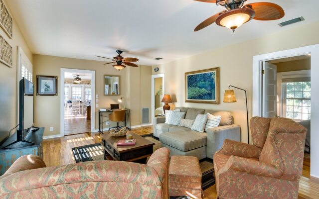 Lakefront Tavares Home w/ Deck, Patio & Dock!