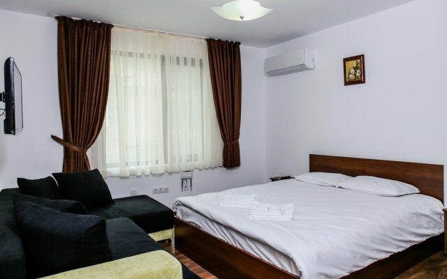 Guest House Byalata Kashta