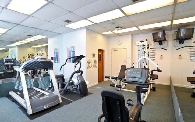 Avon Old Farms Hotel