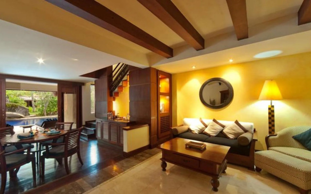 Pool Villa Merumatta Senggigi