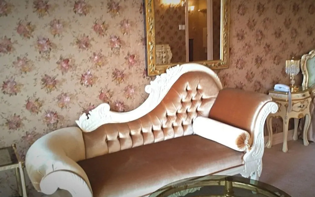 Moose Lodge Estate
