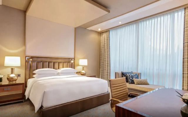 Hyatt Regency Manila, City of Dreams