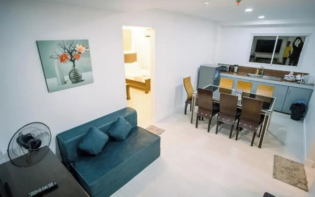 Spotlight Hotel near Hundred Islands wharf