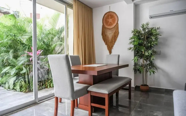 Dune Luxury Condos - Suite w Private Terrace