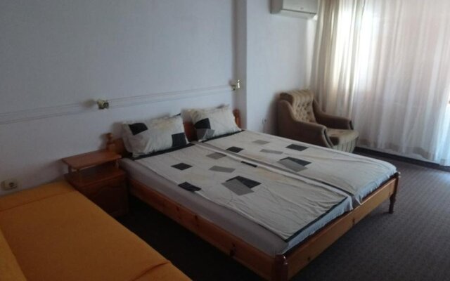 Family Hotel Southern Nights