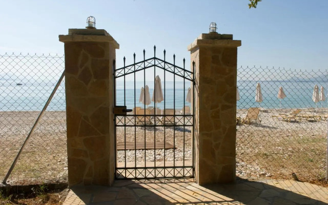 Renata Rooms & Studios